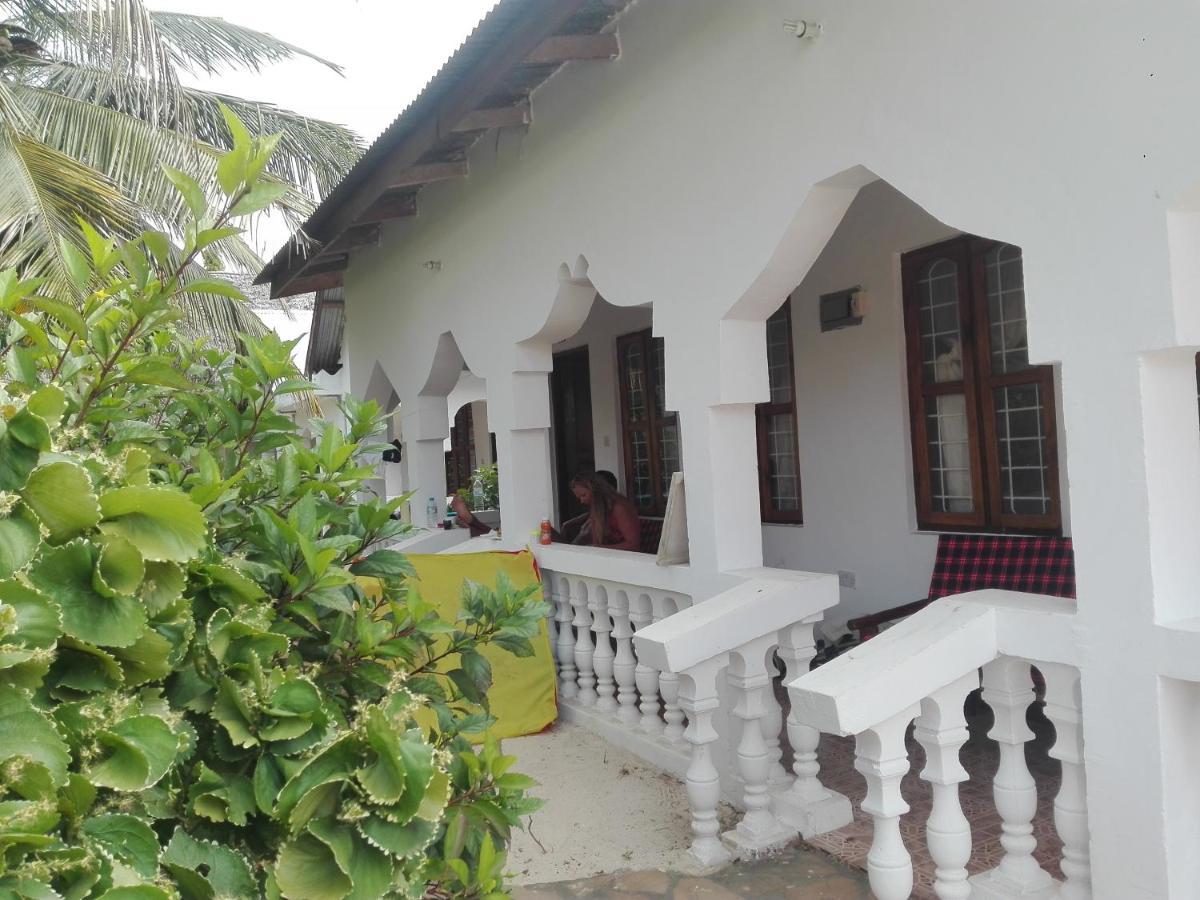 Ames Nungwi Bed & Breakfast ภายนอก รูปภาพ