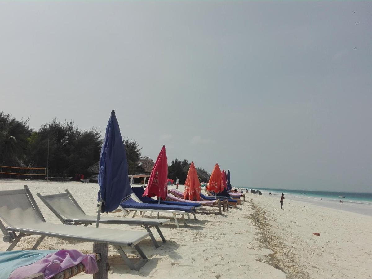 Ames Nungwi Bed & Breakfast ภายนอก รูปภาพ