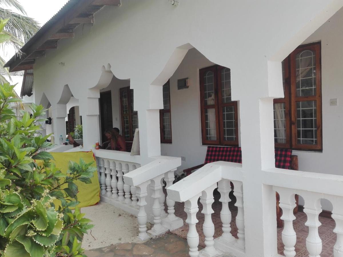 Ames Nungwi Bed & Breakfast ภายนอก รูปภาพ