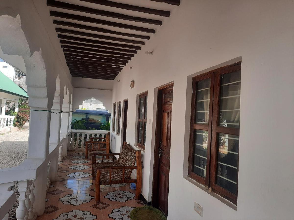 Ames Nungwi Bed & Breakfast ภายนอก รูปภาพ