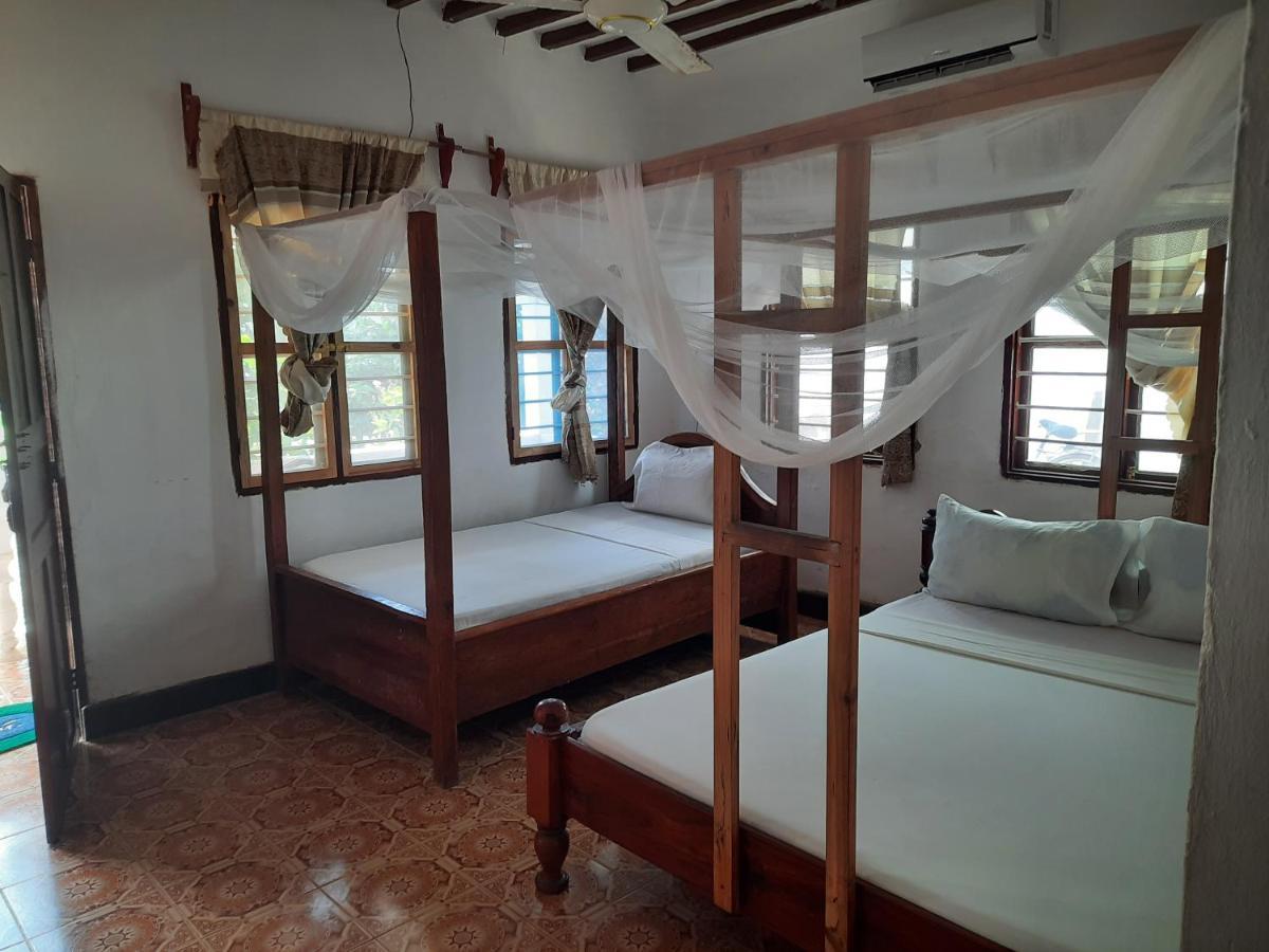 Ames Nungwi Bed & Breakfast ภายนอก รูปภาพ
