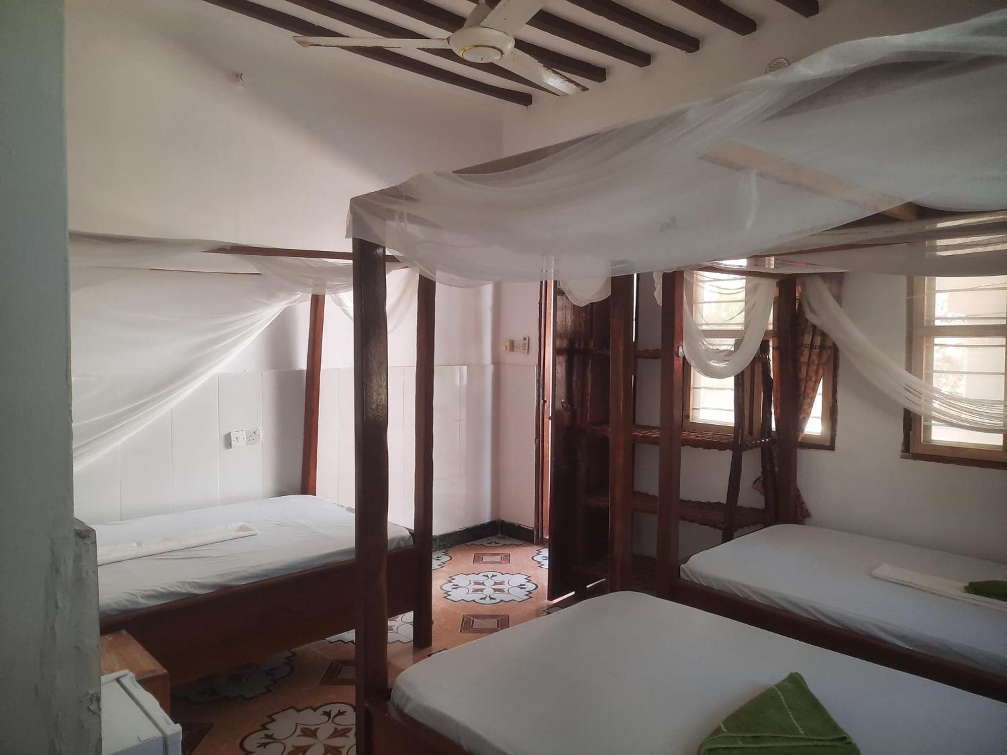 Ames Nungwi Bed & Breakfast ภายนอก รูปภาพ